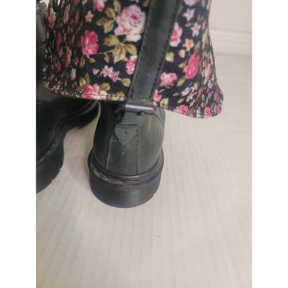 Doc Martens Womens Triumph Boots SZ 5 Black Floral Fold Over Leather Lace Up - Picture 5 of 12